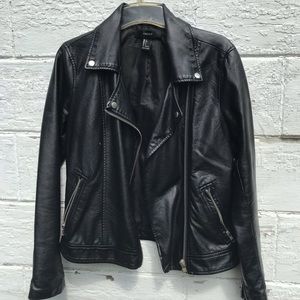 ⚡️Forever 21 Black Leather Jacket ⚡️